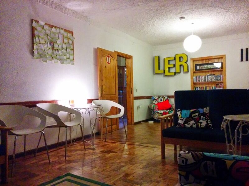 Hostel Geres Порто Екстериор снимка